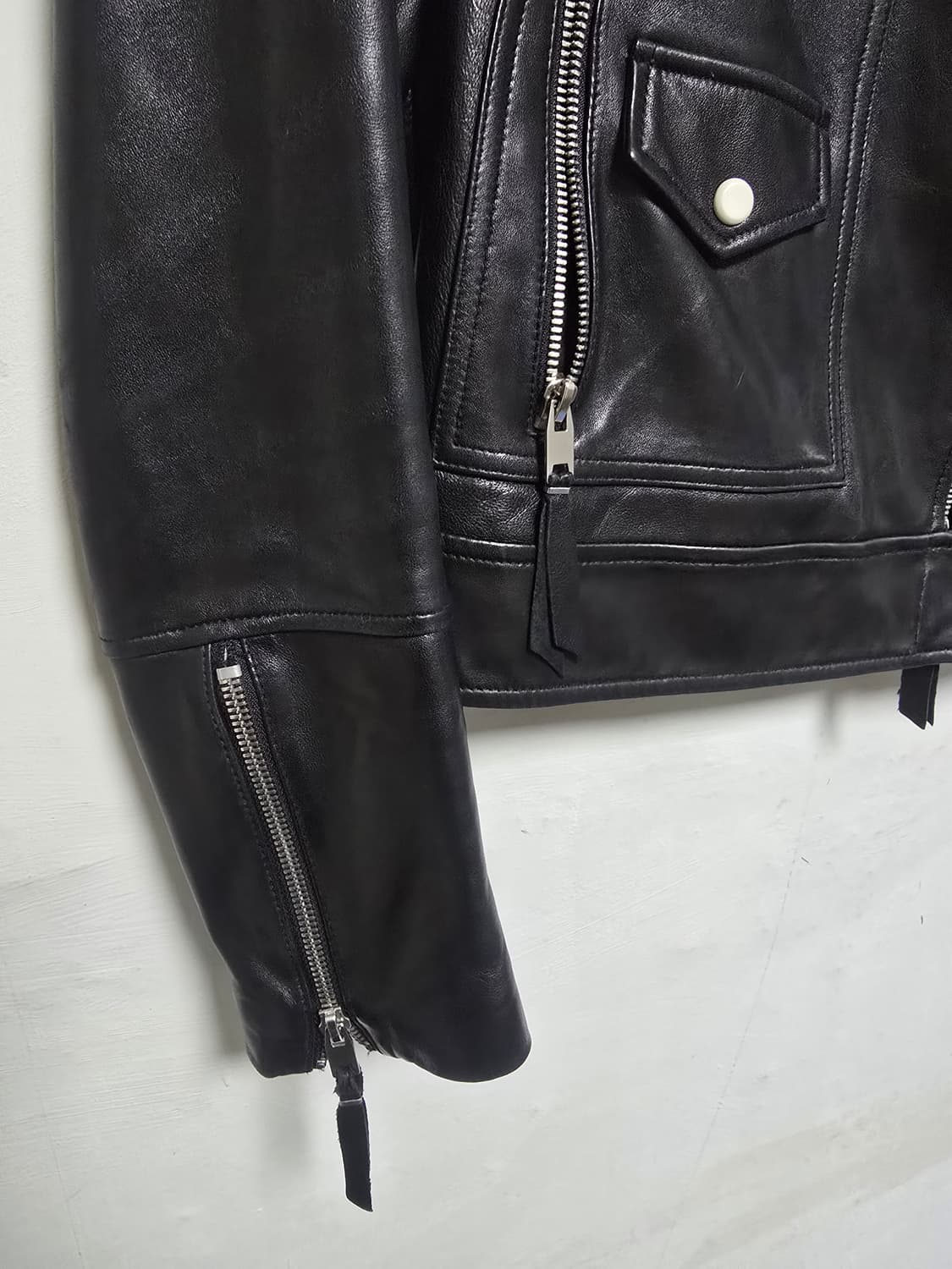 
질스튜어트 뉴욕 여성 양가죽 라이더 자켓 85  상품이미지4