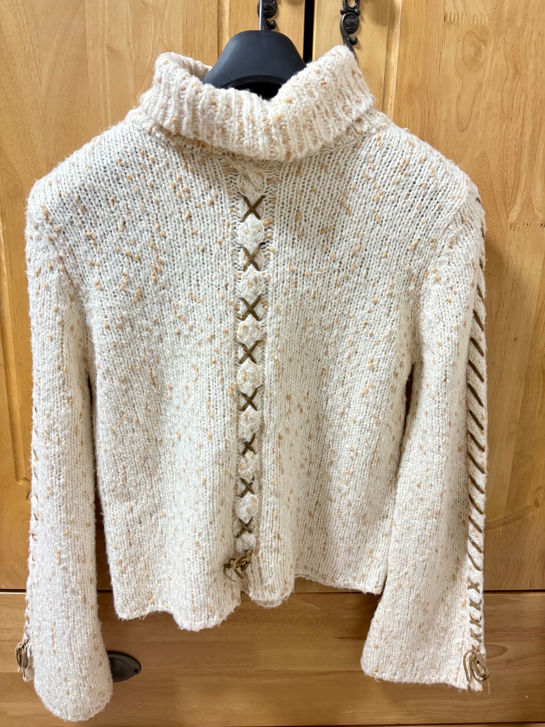 모리걸 버터크림 니트 스웨터 상품이미지1