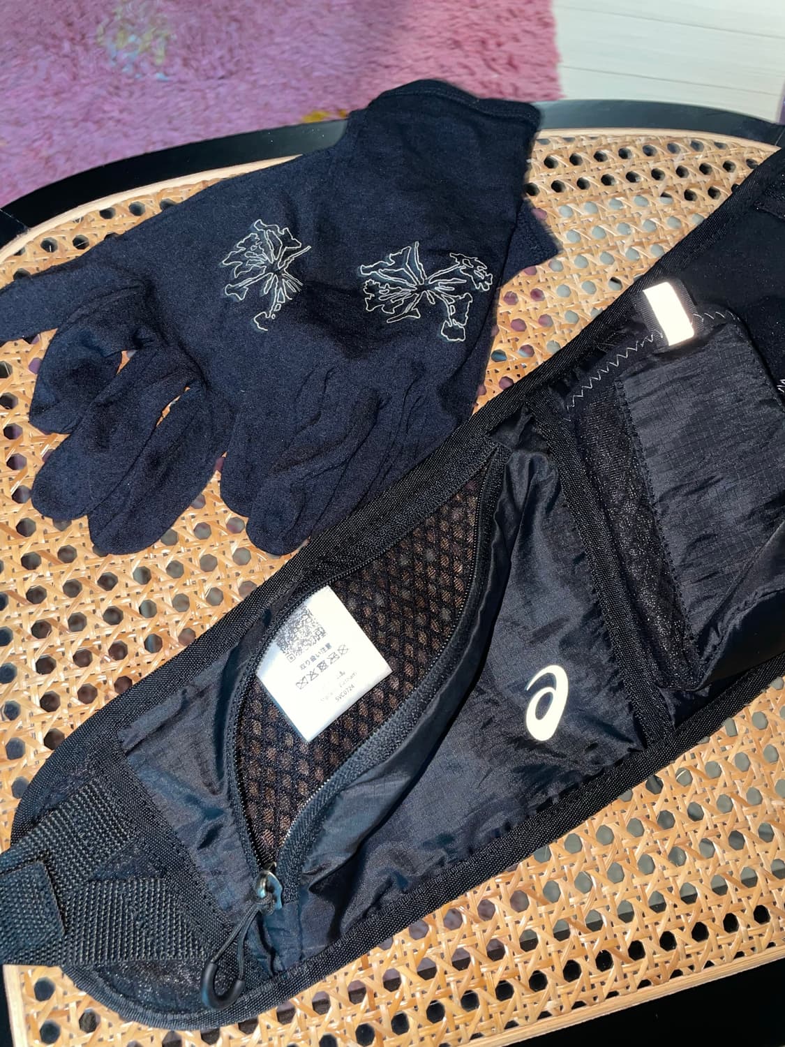 아식스 러닝 힙색 경량백 3013A923 블랙 상품이미지4