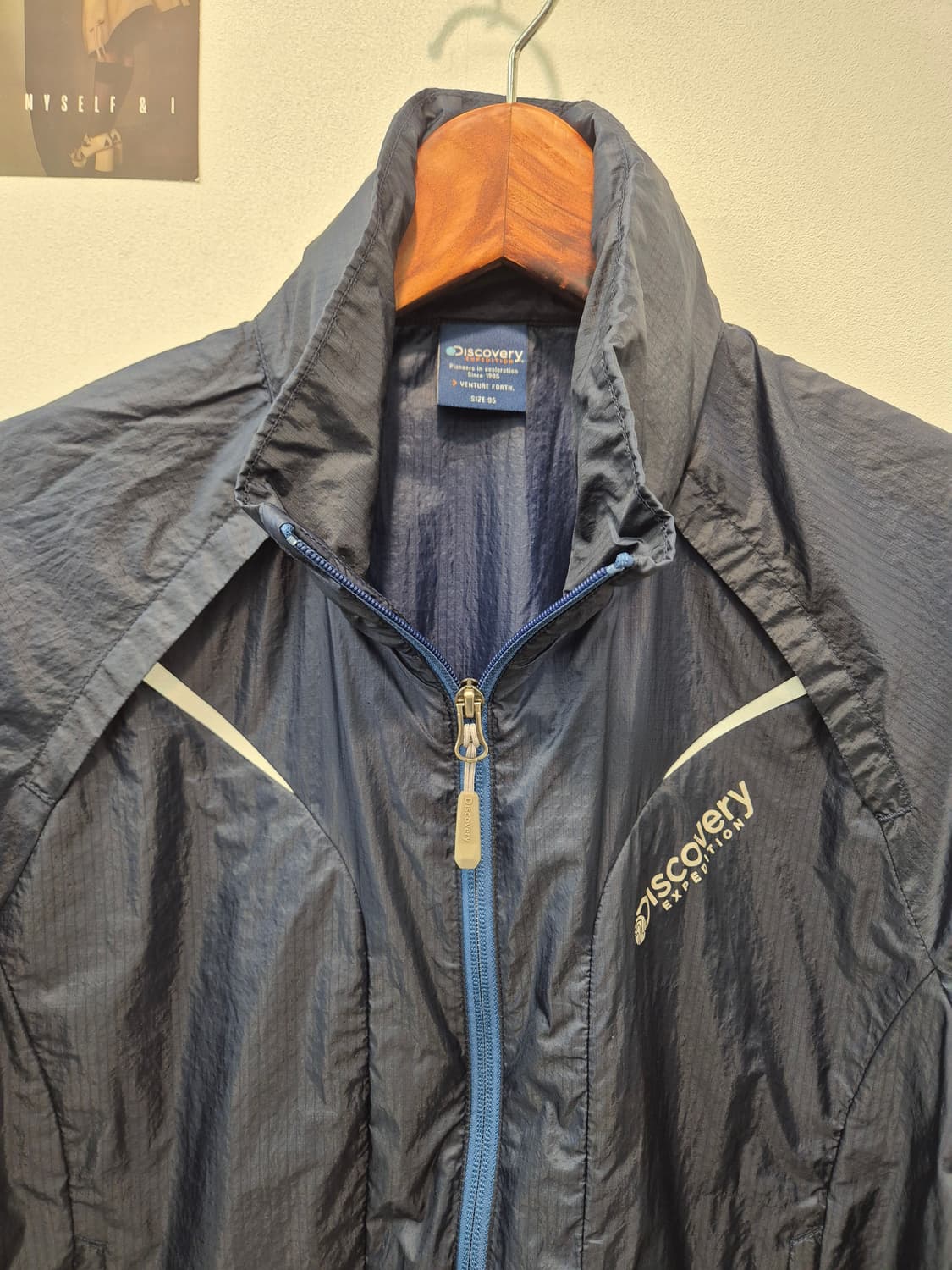 디스커버리 익스페디션 브랜드의 남성 바람막이 95
사이즈  상품이미지2