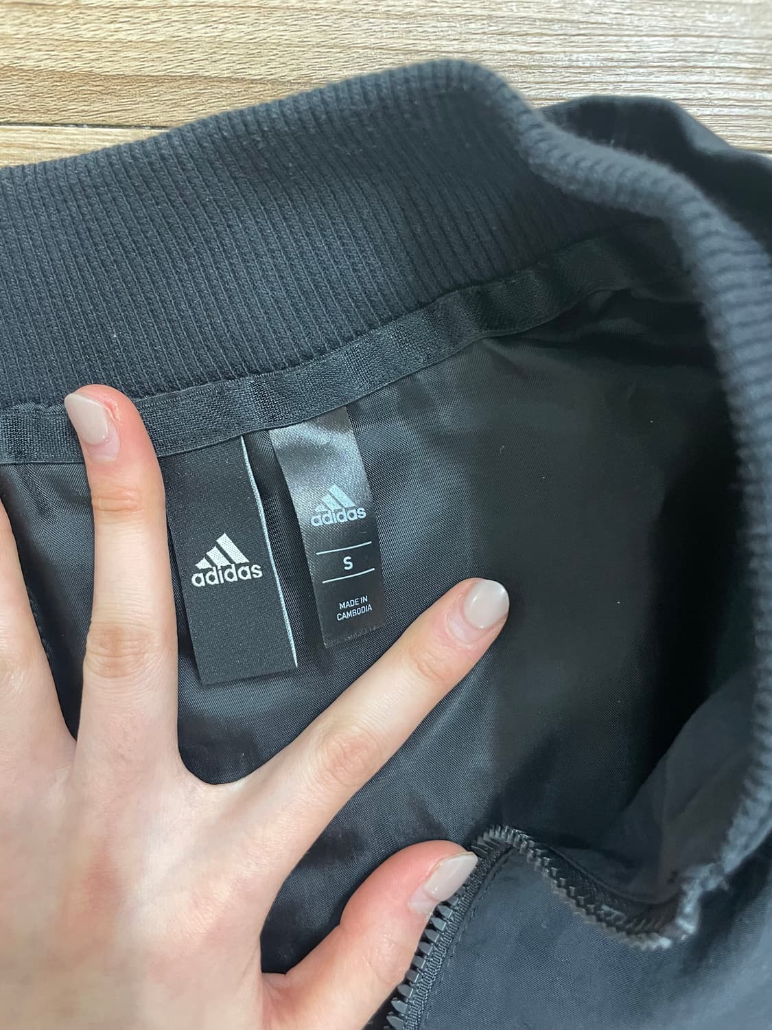 아디다스 크롭 바람막이 상품이미지2