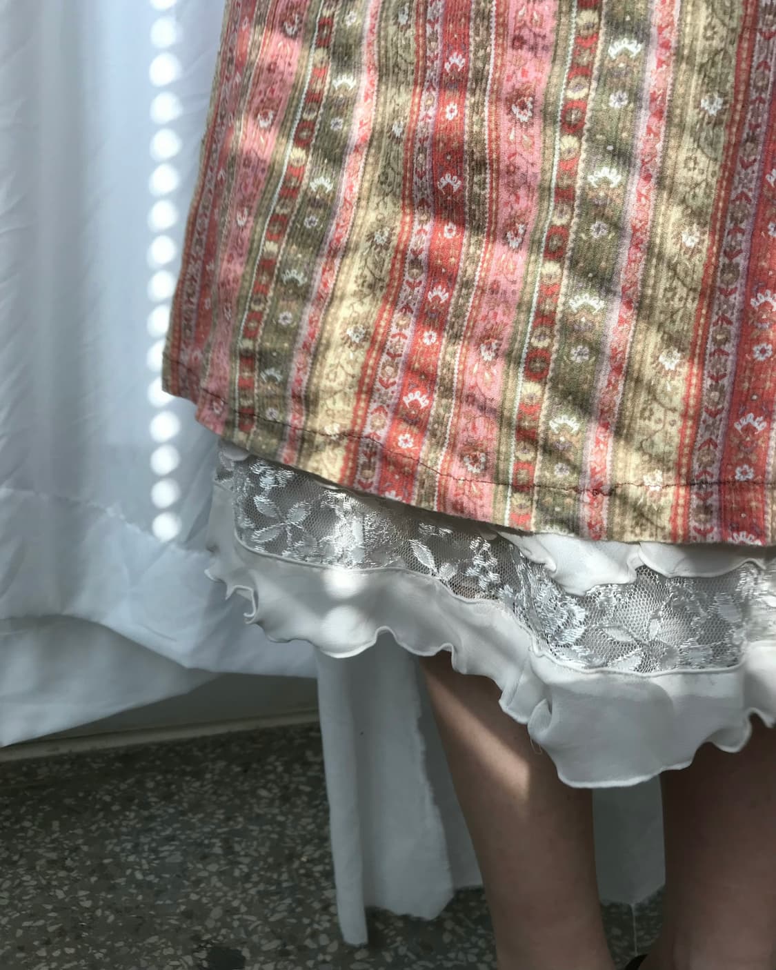 아이보리 레이스 스커트  상품이미지3