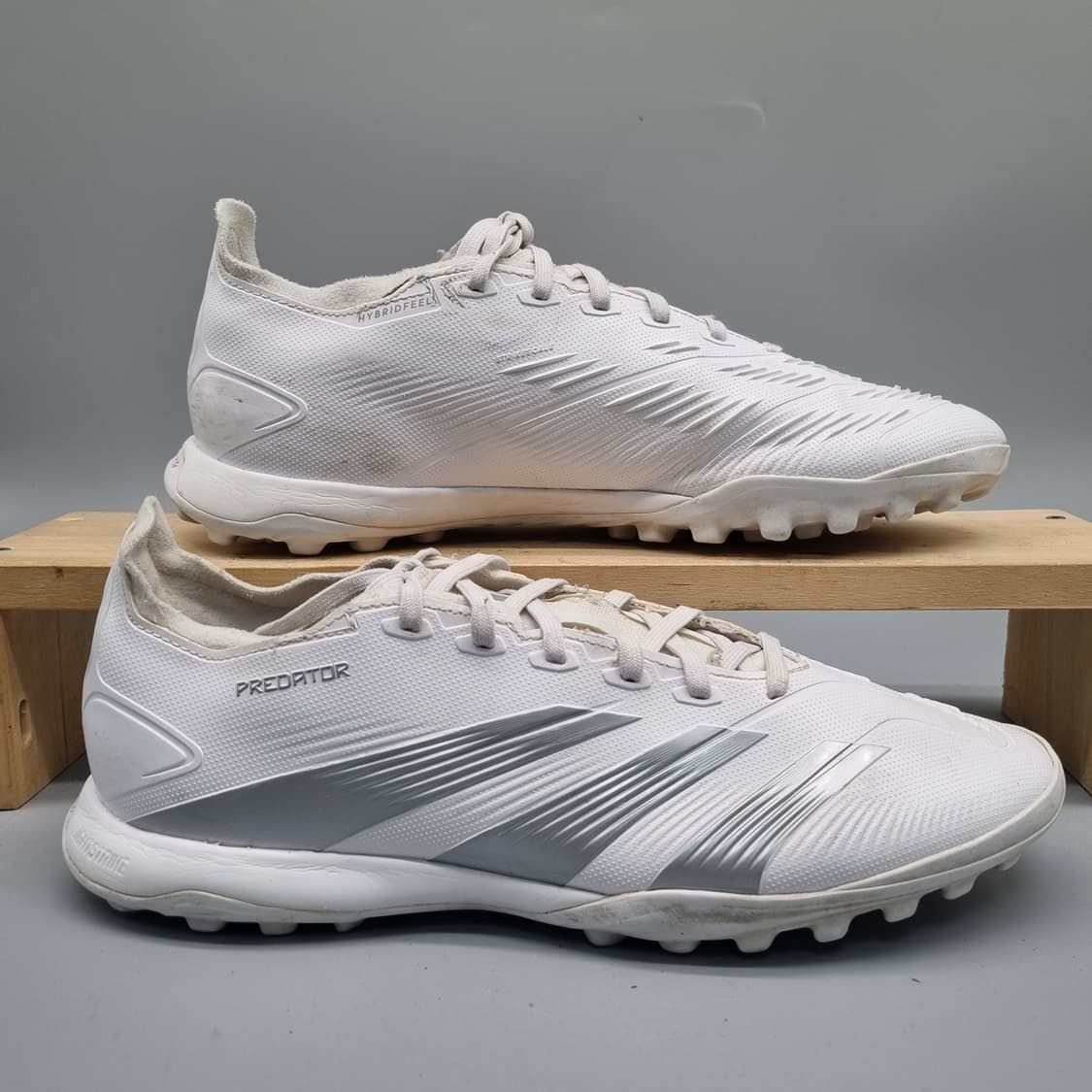 아디다스 프레데터 리그 로우TF 풋살화265 상품이미지1