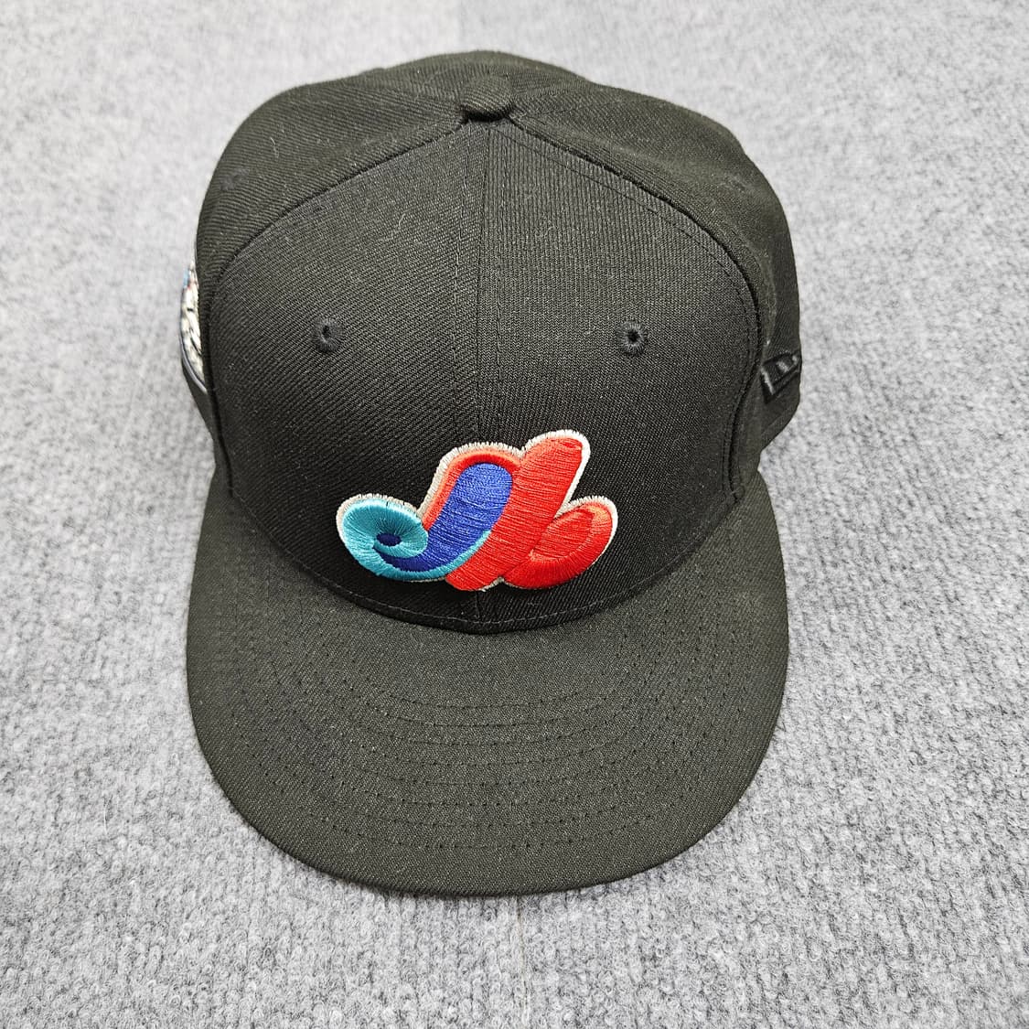 뉴에라 몬트리올 엑스포스 블랙 모자(급처) 상품이미지1