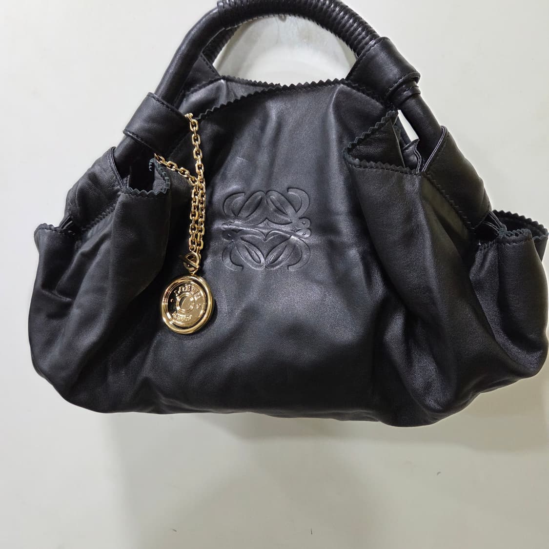 로에베 아나그램 토트 상품이미지8