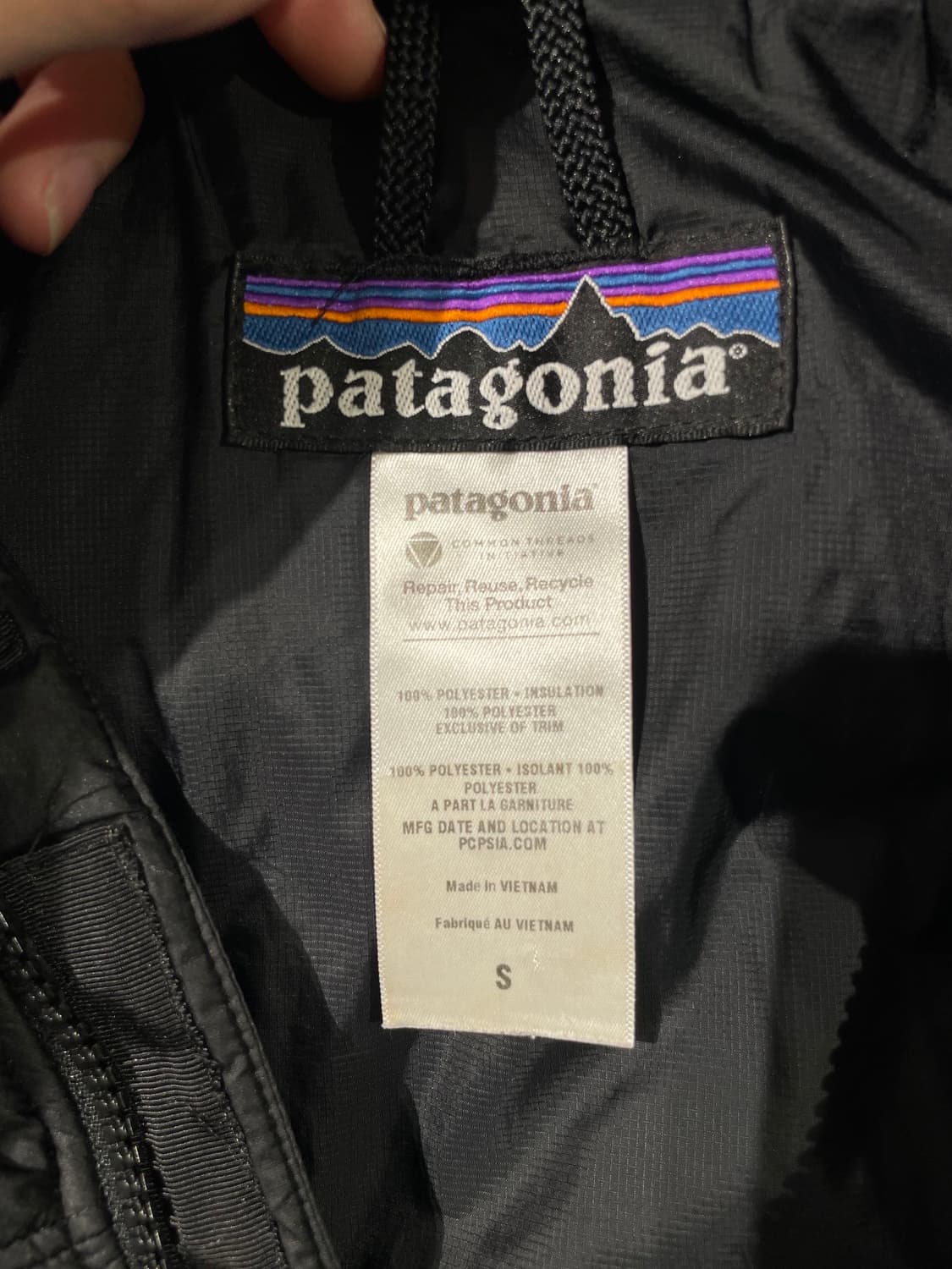 파타고니아 00s 블랙 프리마로프트 다스 파카 상품이미지7