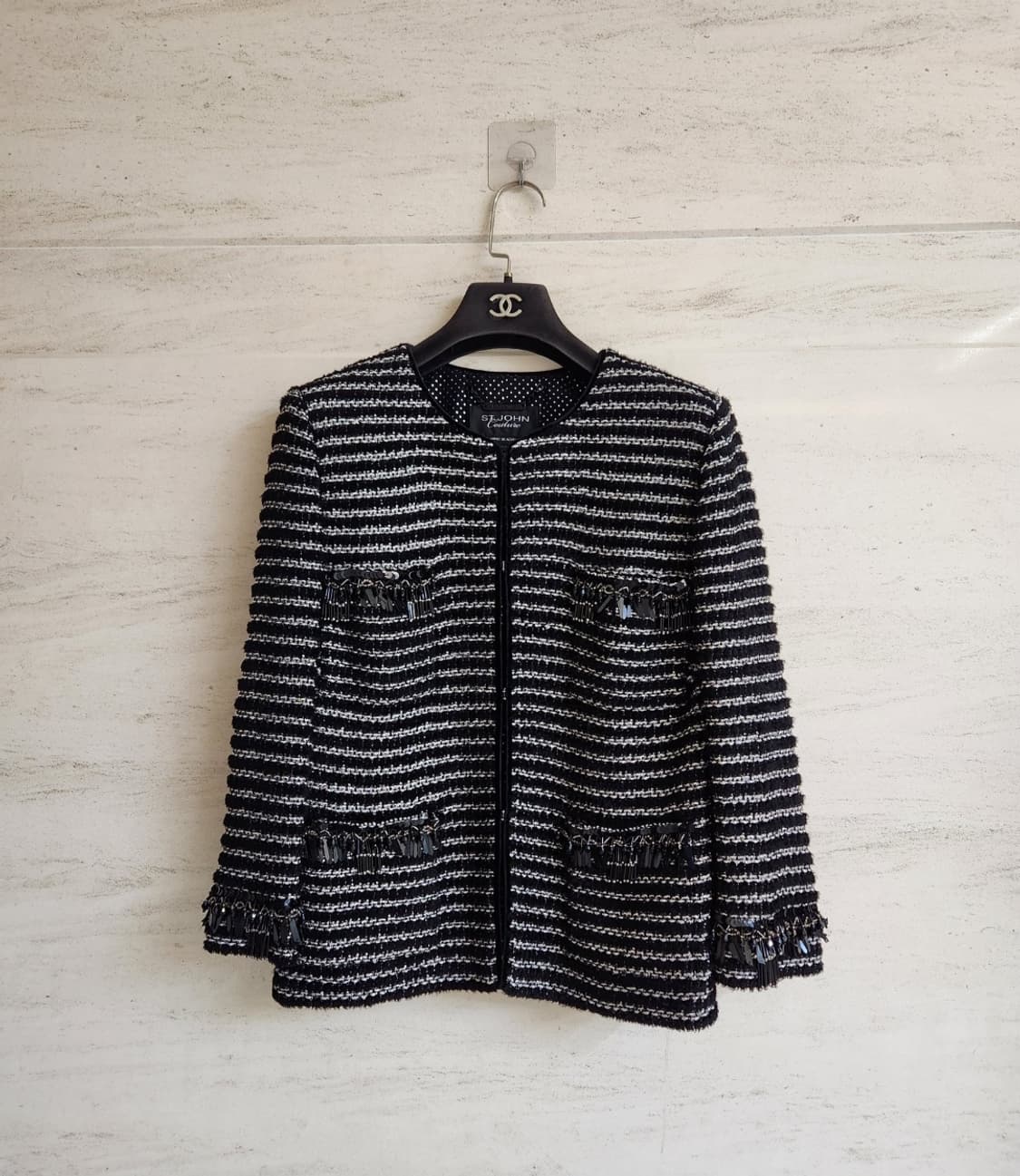 ST.JOHN 센존 쥬얼리장식 트위드자켓 6사이즈(55~66사이즈) 상품이미지2