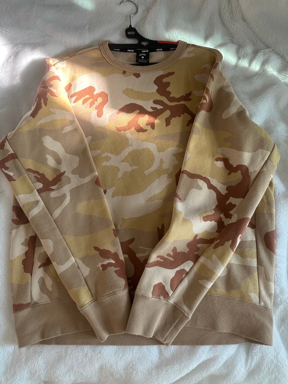 아디다스 카모 맨투맨 상품이미지1