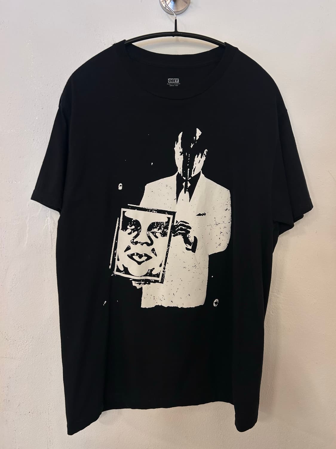 OBEY 블랙 그래픽 반팔티 M 상품이미지1