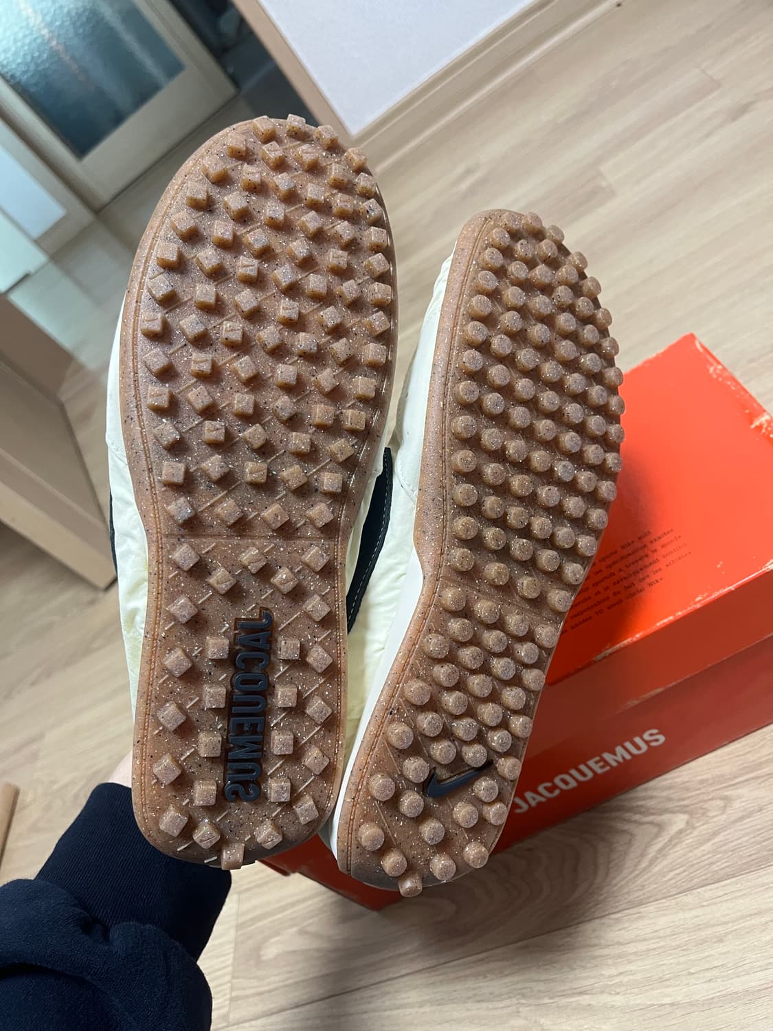 나이키 x 자크뮈스 문슈즈 페일 옐로우 43 (US W11 M9.5) 상품이미지4