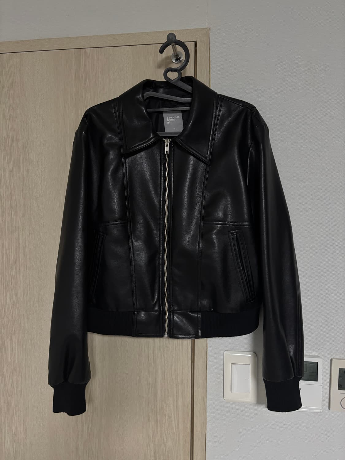 에잇세컨즈 레더 자켓 상품이미지1