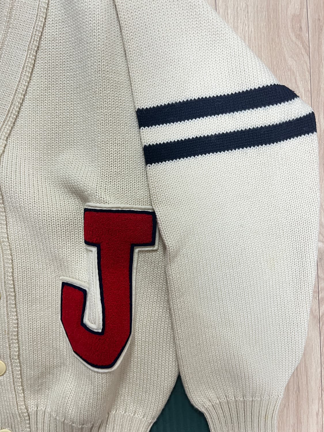 제이프레스 레터링 가디건(m) 상품이미지2