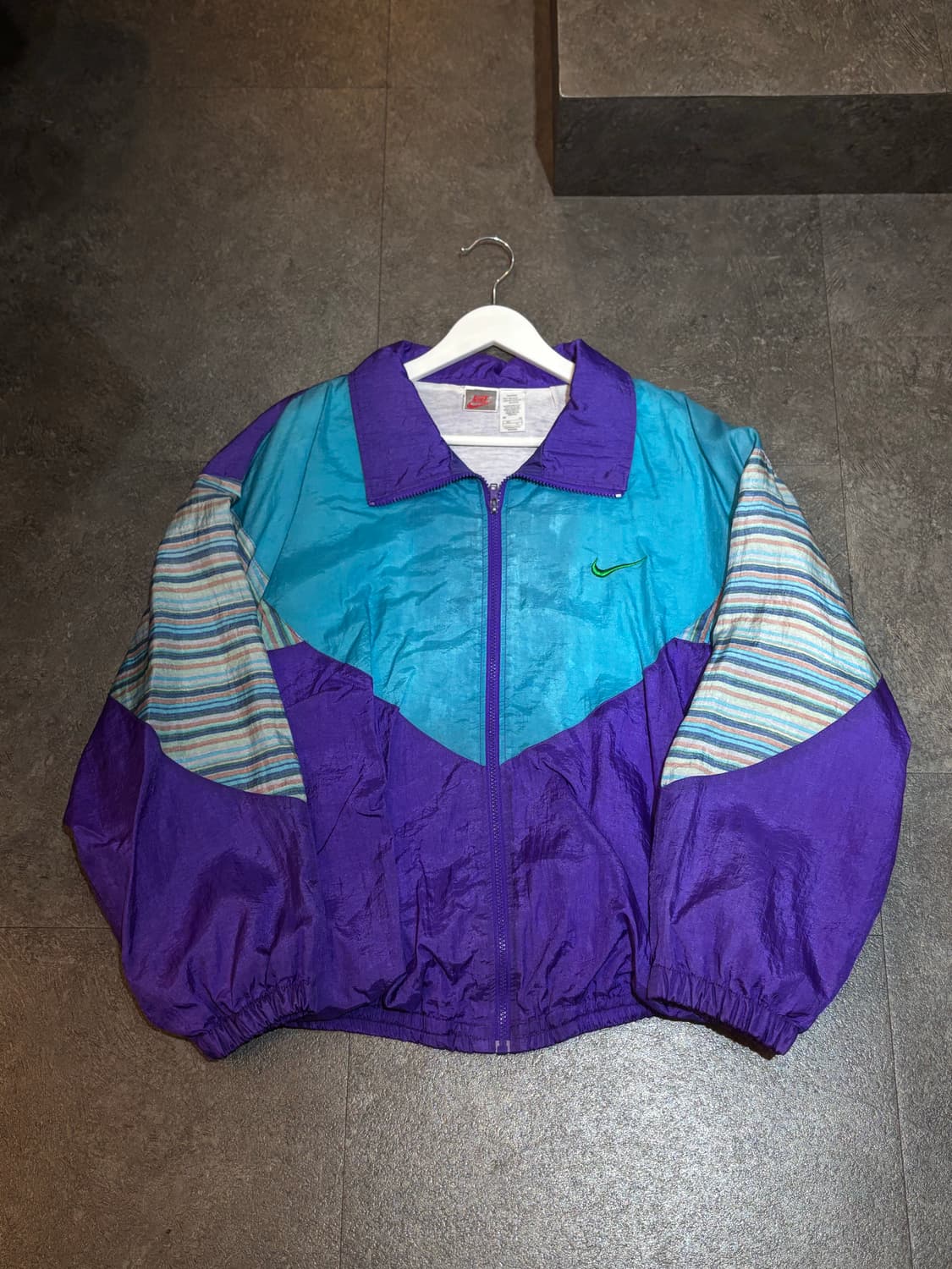 나이키 올드스쿨 바람막이 잠바  상품이미지2