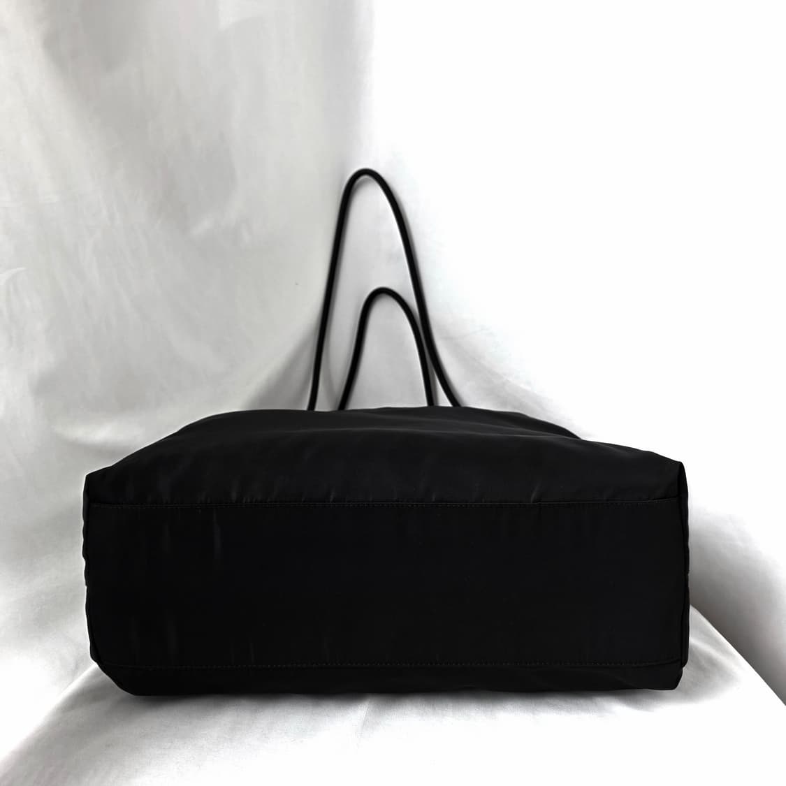 [정품 PRADA] 프라다 포코노 나일론 쇼퍼백 숄더백 라지 상품이미지5