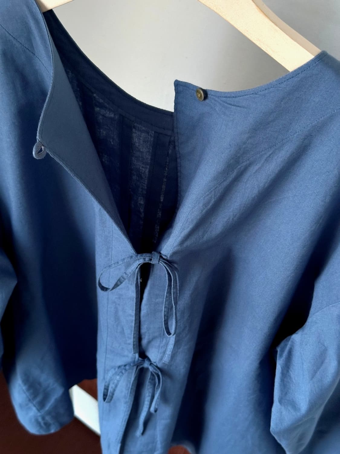 Natural cotton back string design shirt  상품이미지7