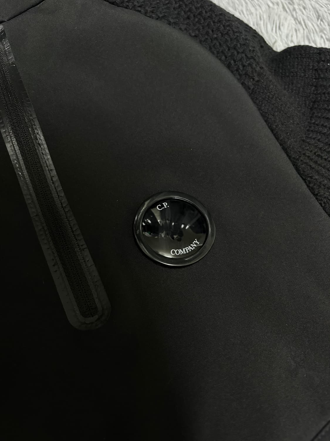 CP컴퍼니 렌즈 와펜 니트 패딩 상품이미지5