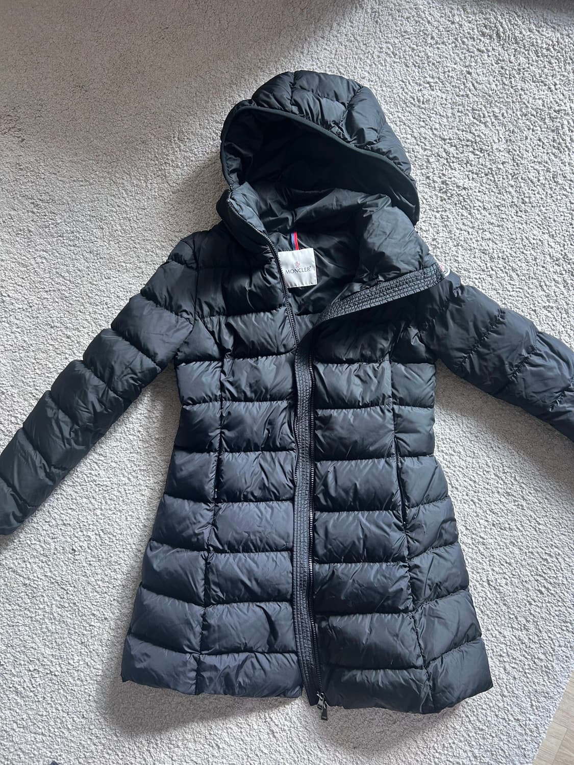 몽클레어 기에 사이즈2 블랙 상품이미지1