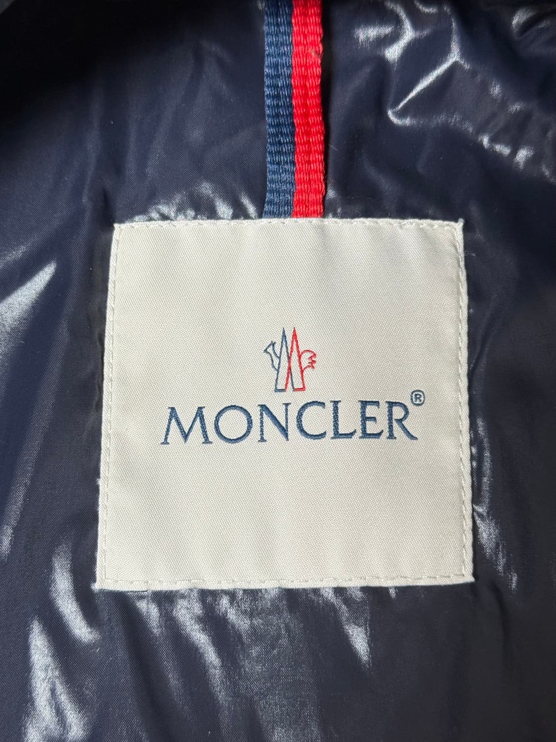 몽클레어 vilbert giubbotto 쇼트패딩 3사이즈 상품이미지9