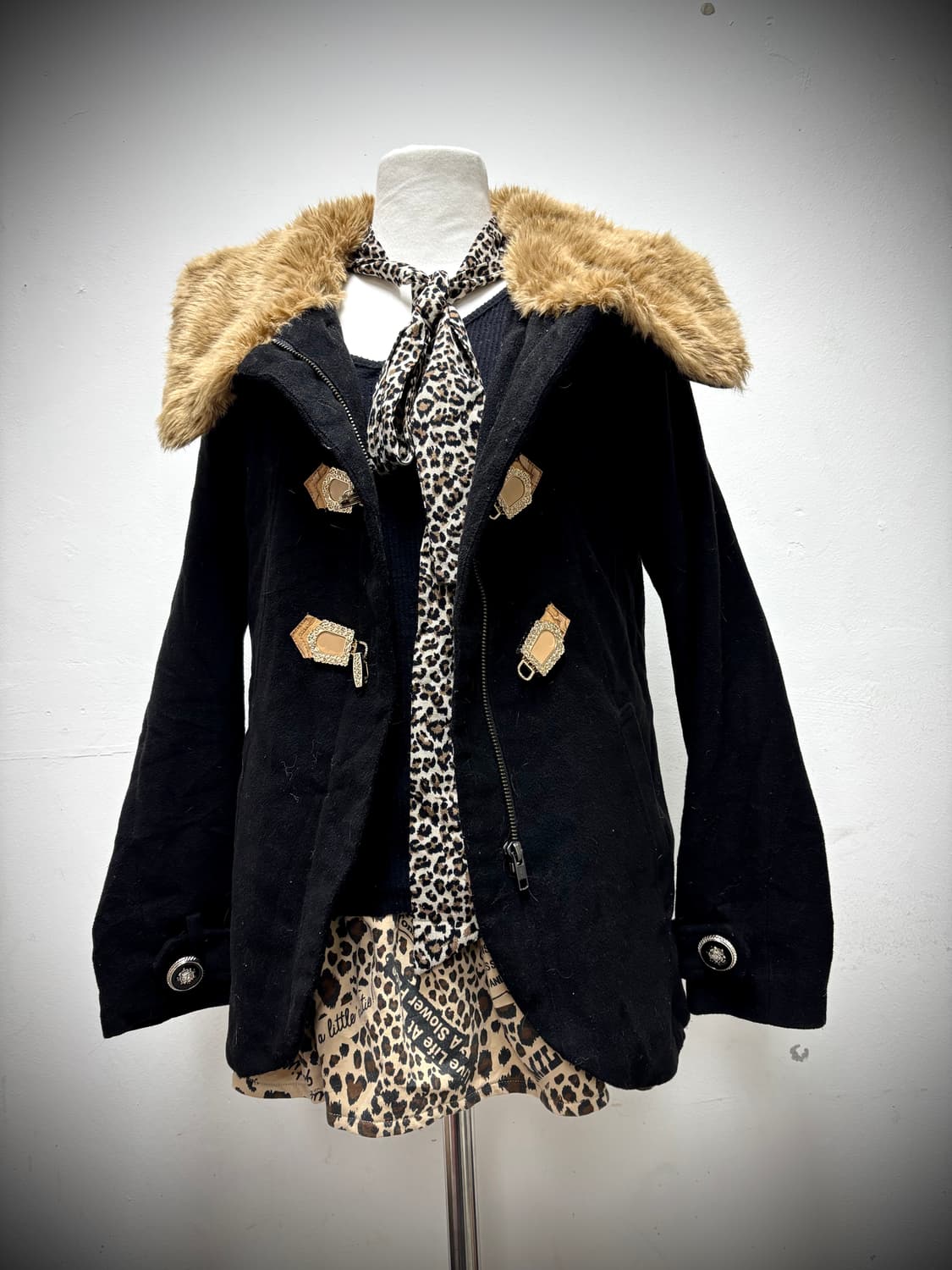 [Cecil Mcbee] Gal Mood Fur Detail Black  상품이미지3