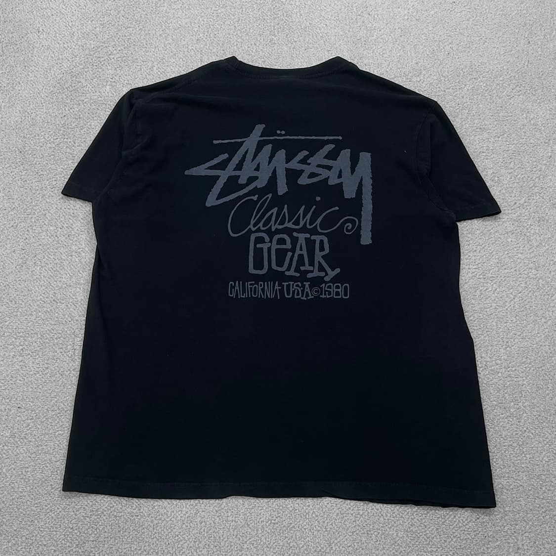 스투시 Stussy 피그먼트다이드 클래식 기어 반팔티 블랙 상품이미지1