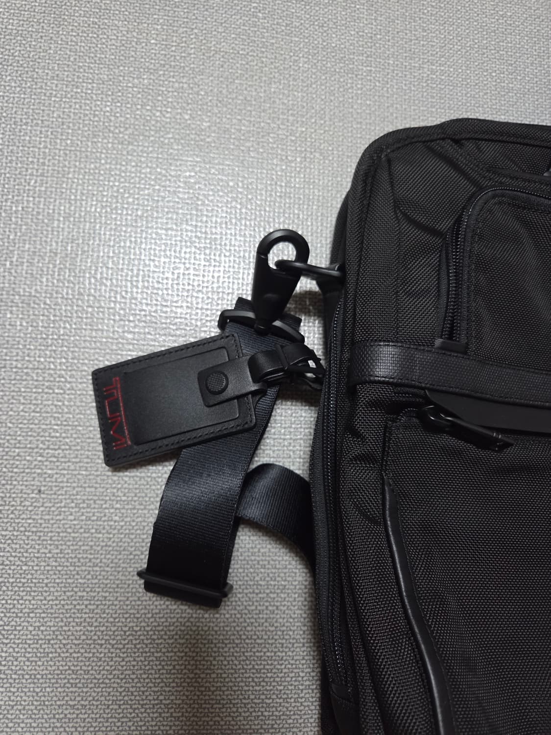 투미 서류가방 팝니다 상품이미지6