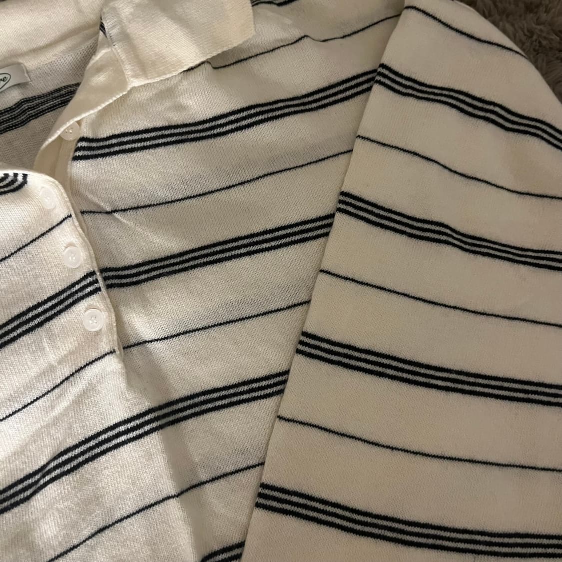 스트라이프 카라 니트 상품이미지2