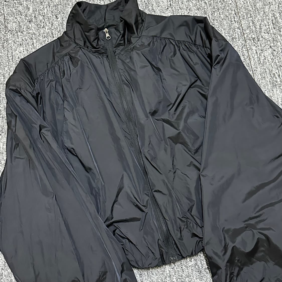 아모멘토 바람막이 상품이미지2