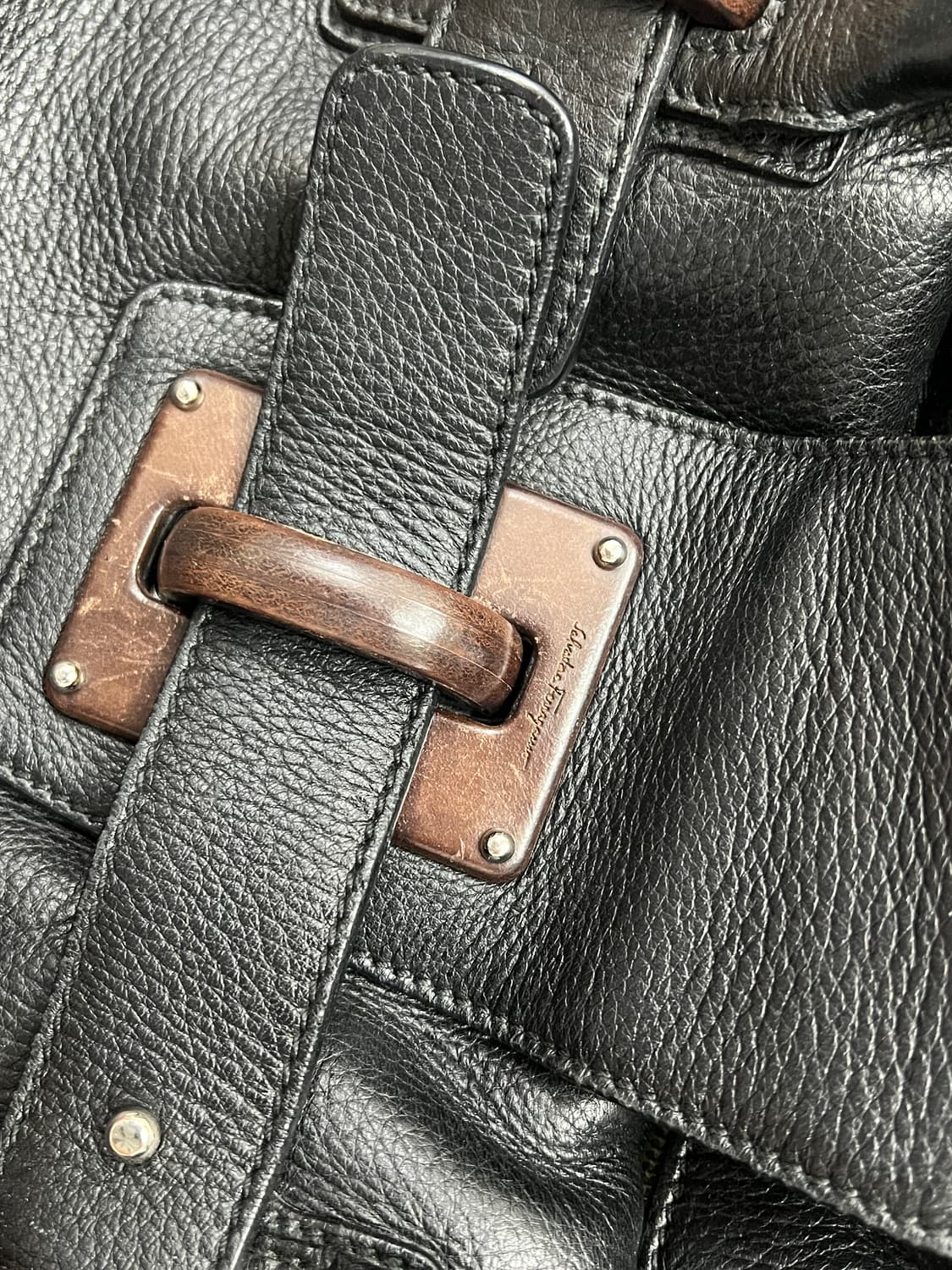 살바토레 페라가모 벨트 숄더백 상품이미지4