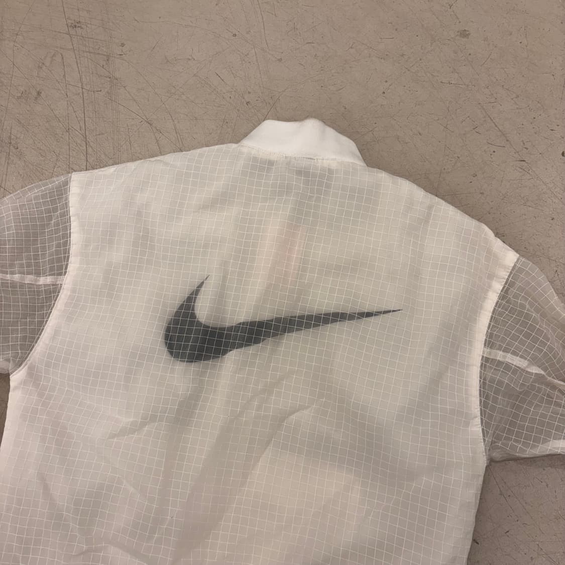 나이키 빅로고 시스루 바람막이 상품이미지3