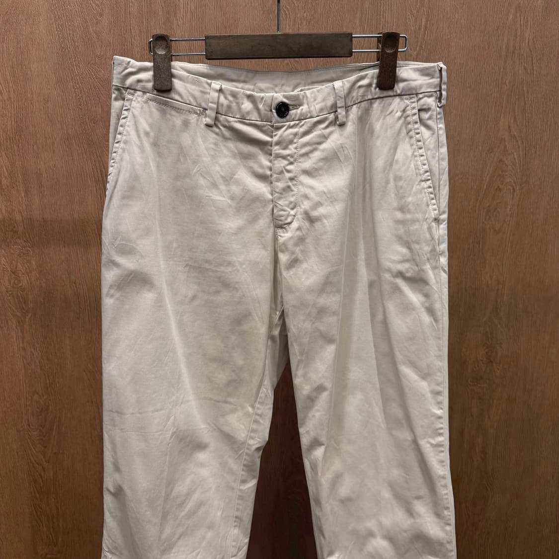 버버리 런던 코튼 팬츠 밴딩 로고 자수 디테일 스트레이트핏 베이지 상품이미지4