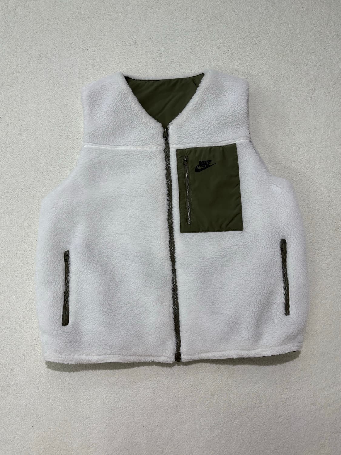 나이키 양털 리버시블 조끼 카키 105 상품이미지2