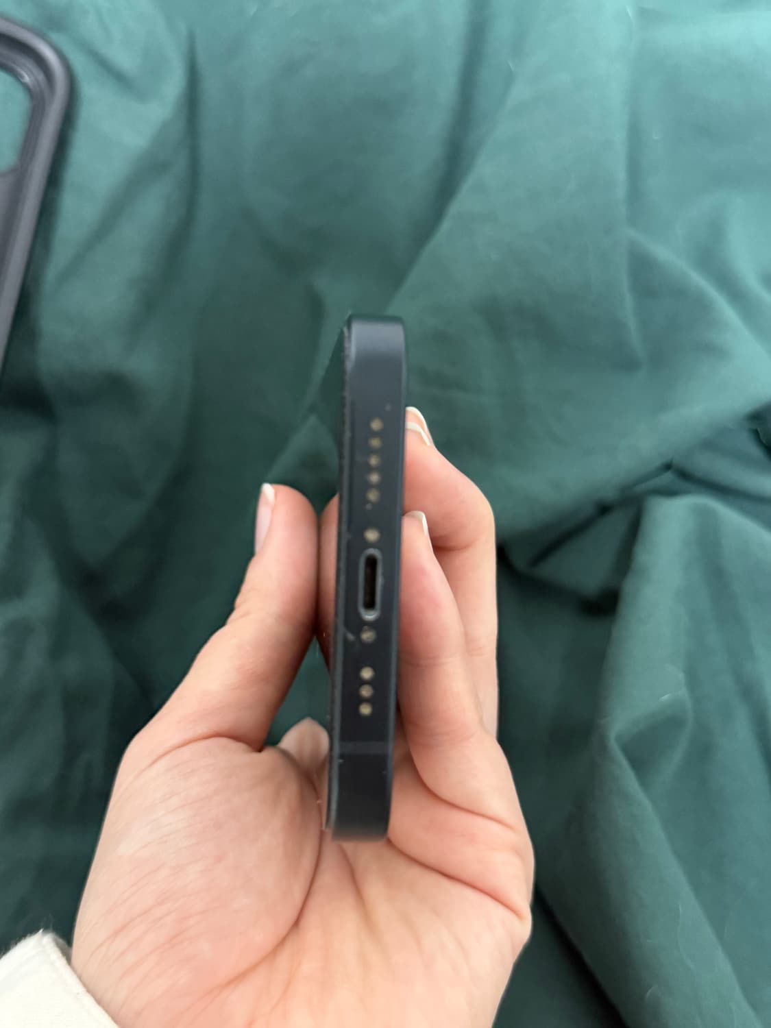 아이폰 13 미드나이트 128기가 상품이미지6