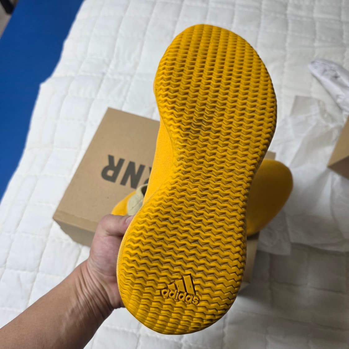 (중고) 아디다스 이지 니트 러너 설퍼 280사이즈 상품이미지7