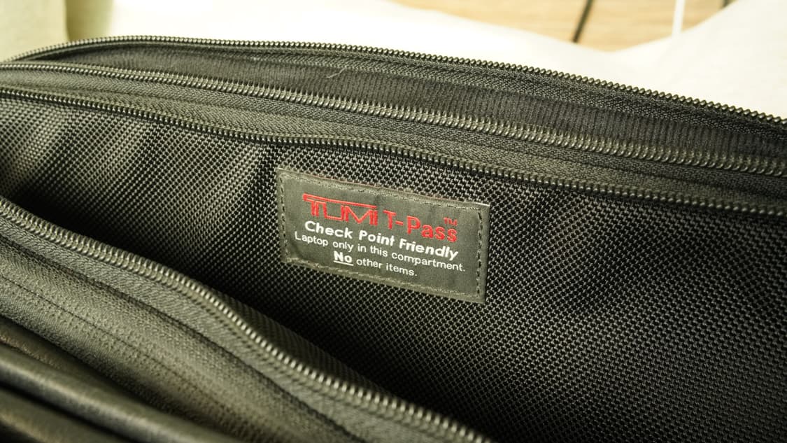 투미 Alpha Leather Expandable Organizer Br 상품이미지2