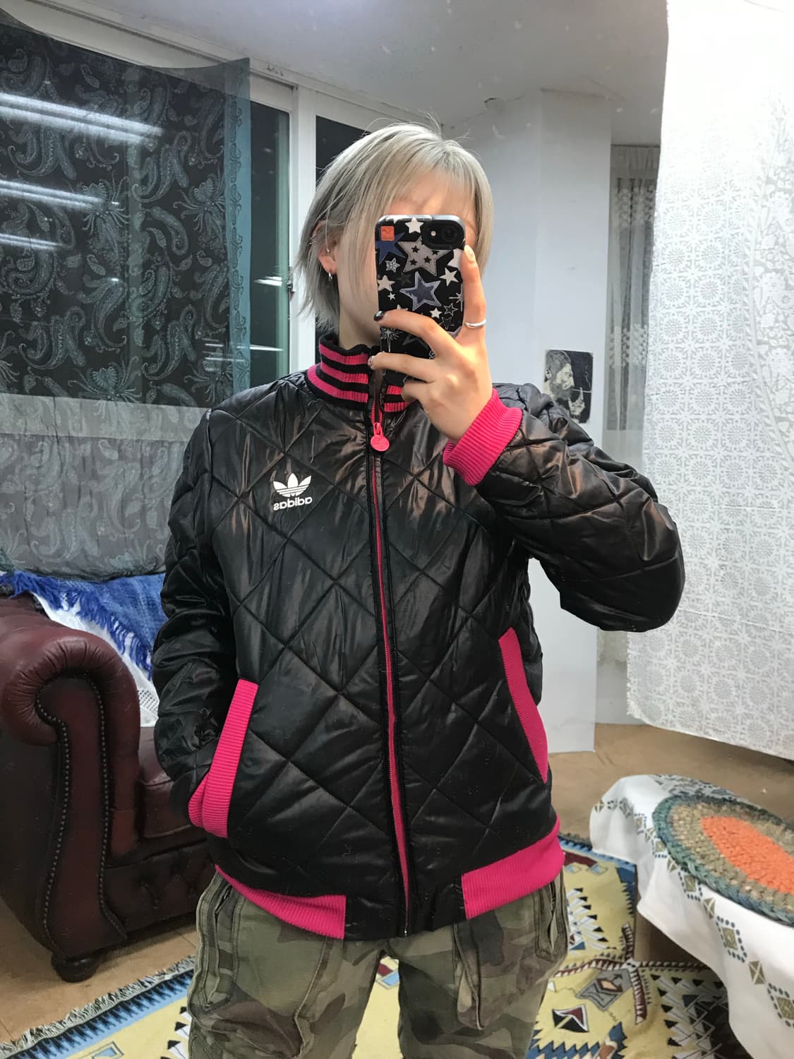 아디다스 블랙핑크 깔깔이 경량패딩  상품이미지2