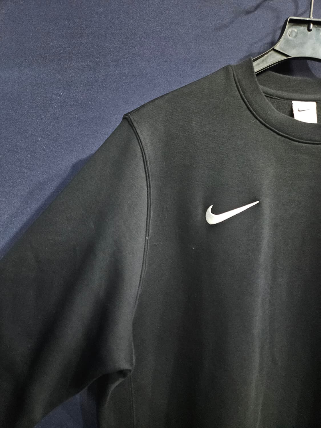 나이키 자수 블랙컬러 남성 105 기모 맨투맨  상품이미지4