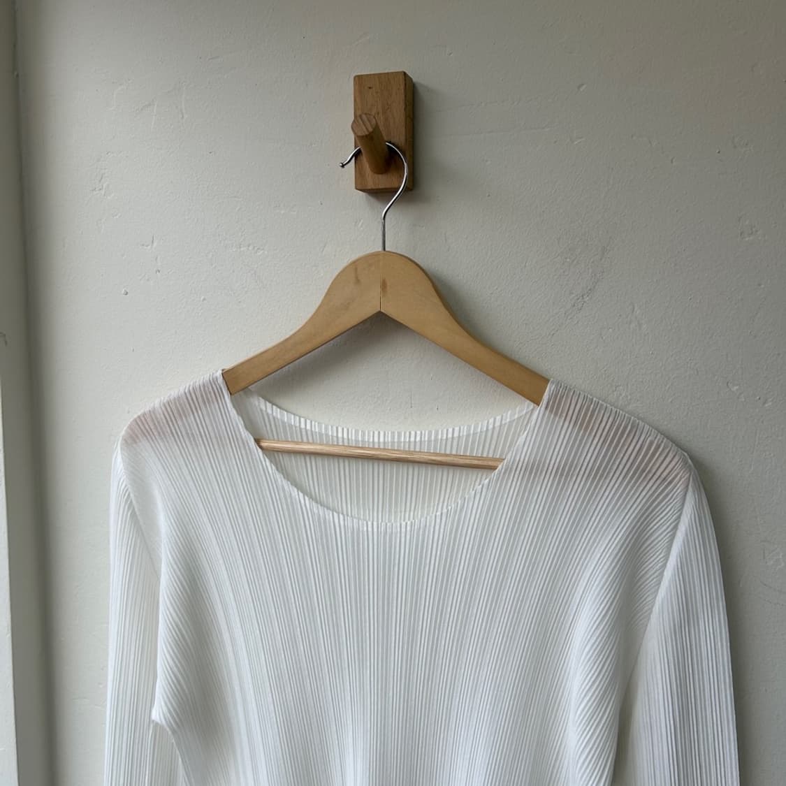 16479 - 플리츠 플리즈 베이직 탑 상품이미지1