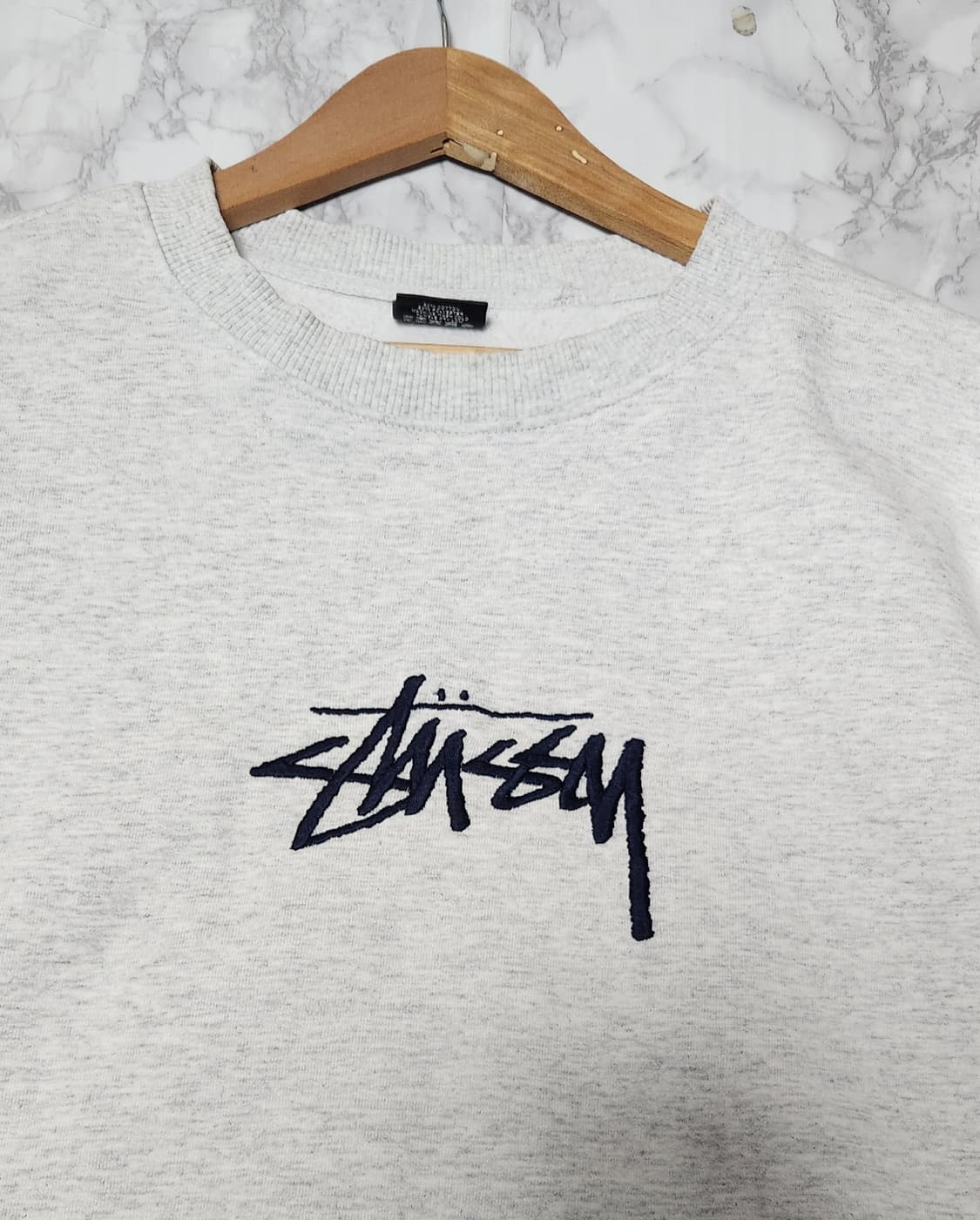 스투시 빅로고 라이트그레이 오버핏 맨투맨 상품이미지4