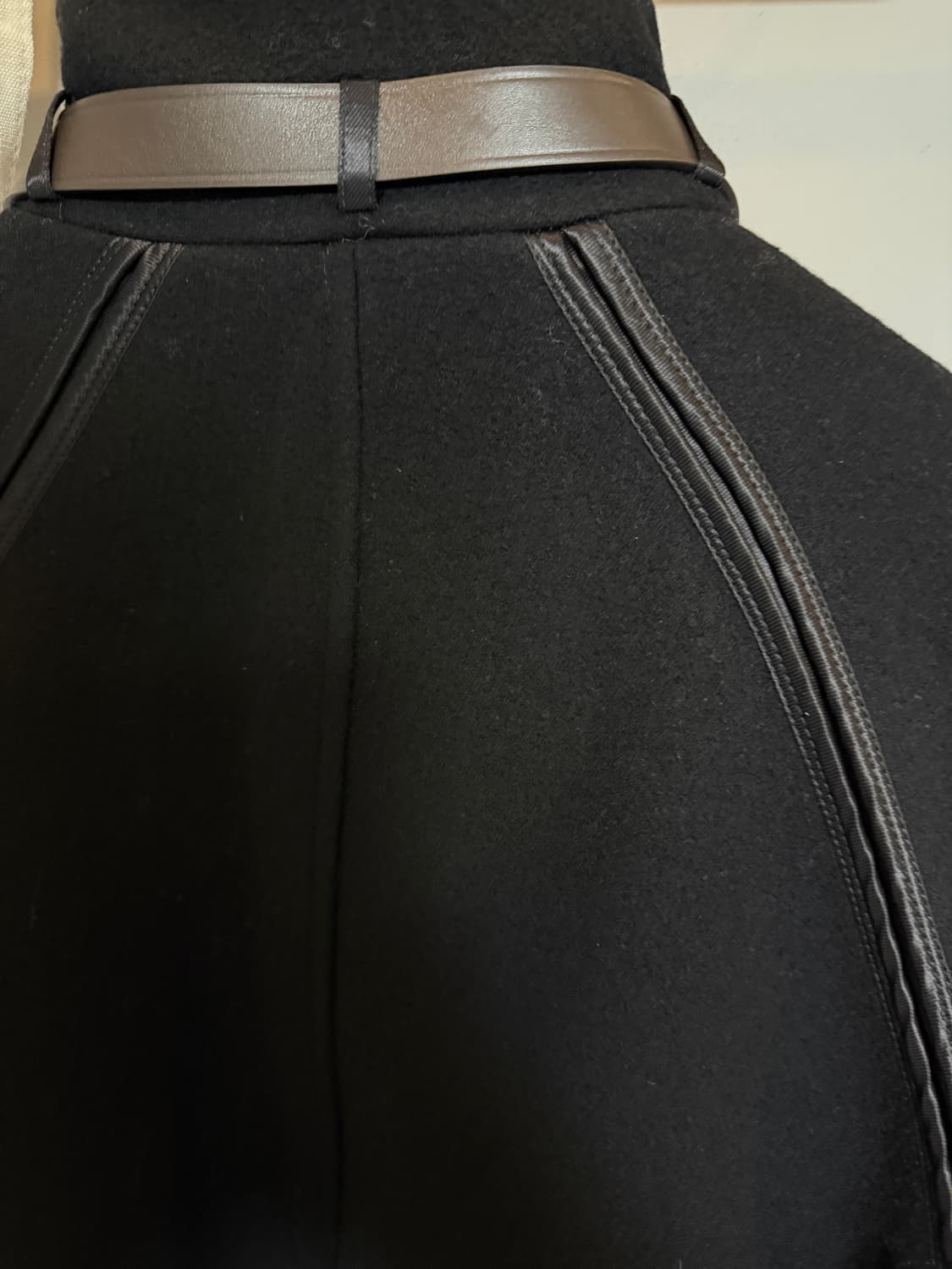 르메르 벨티드 코트 상품이미지8