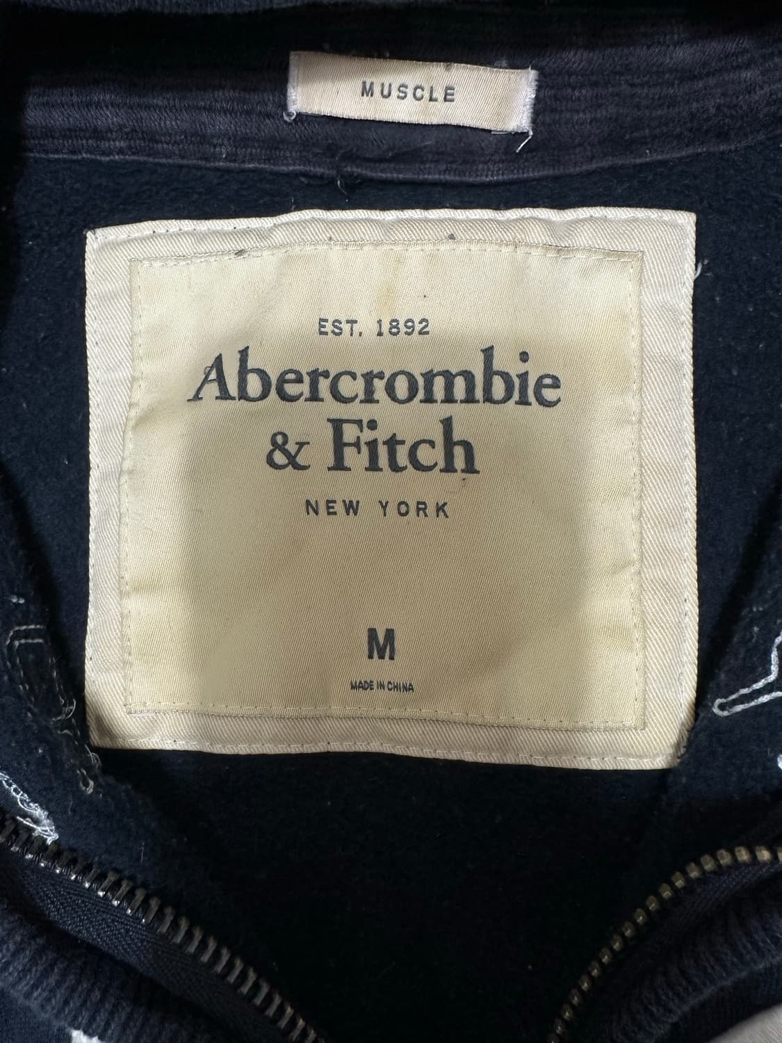 아베크롬비 아치로고 네이비 후드집업 상품이미지5