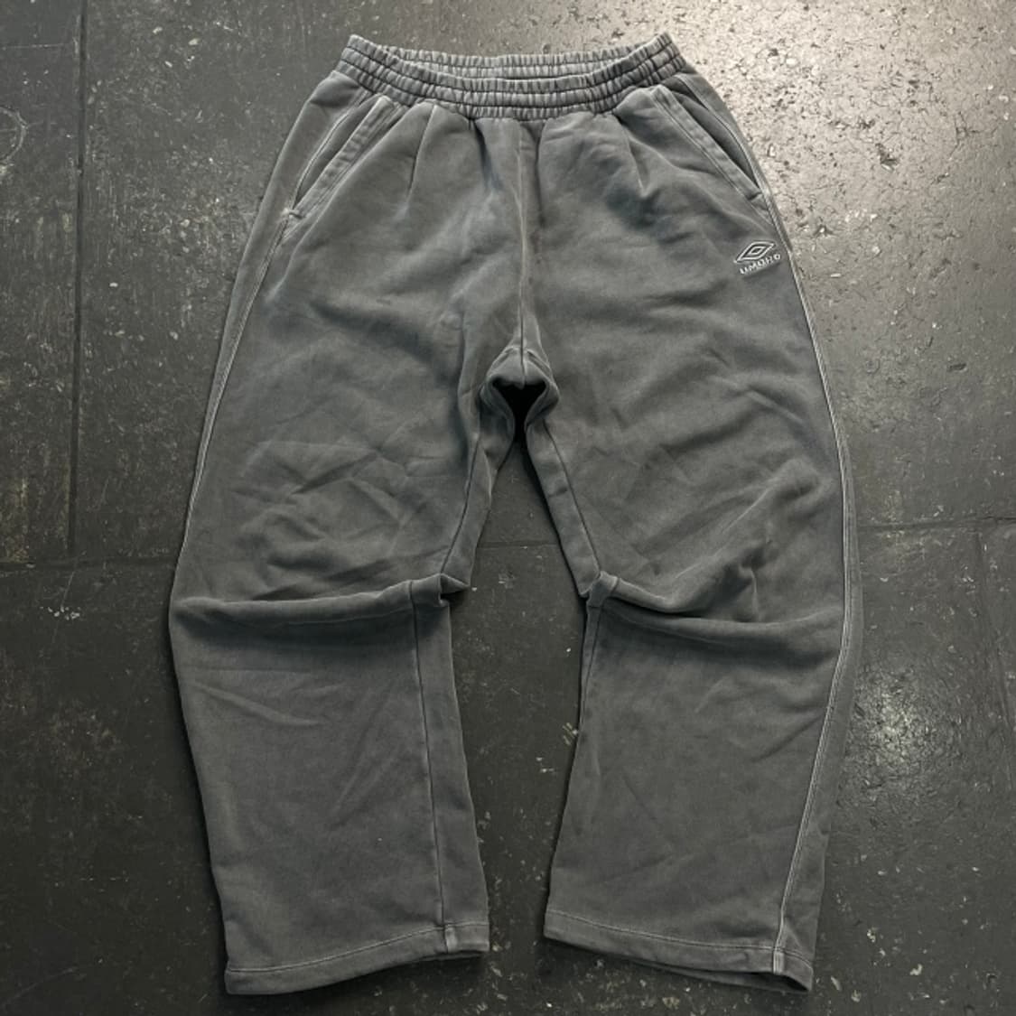 100 엄브로 피그먼트 팬츠 상품이미지1