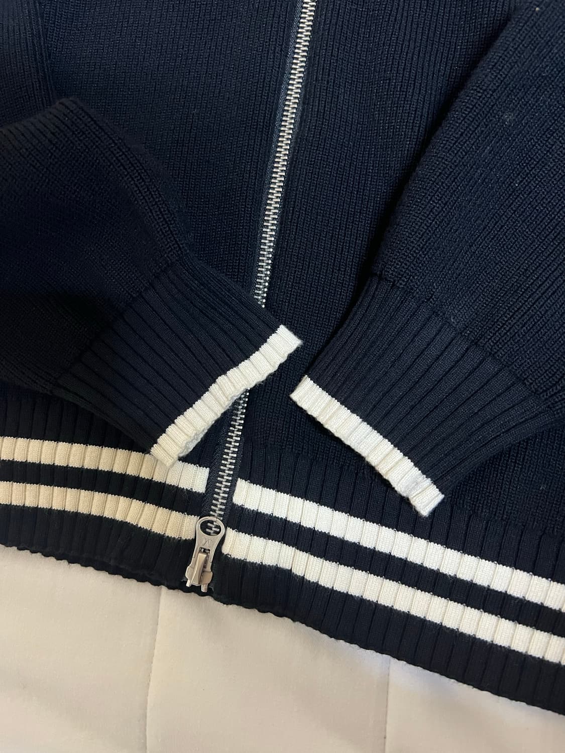 마뗑킴 니트집업 상품이미지3