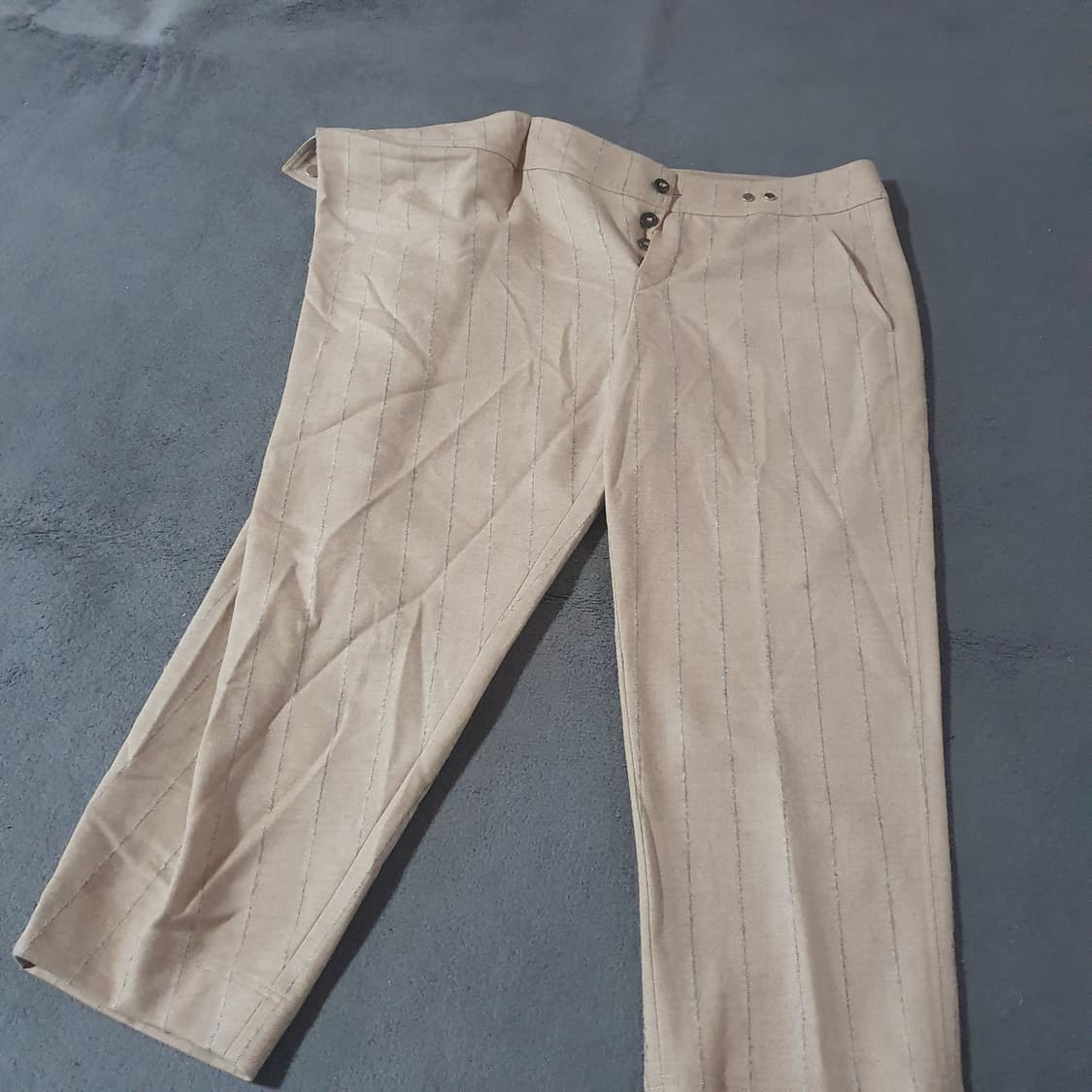 NEHERA 네헤라 비대칭 울 7부 슬랙스 팬츠 상품이미지4