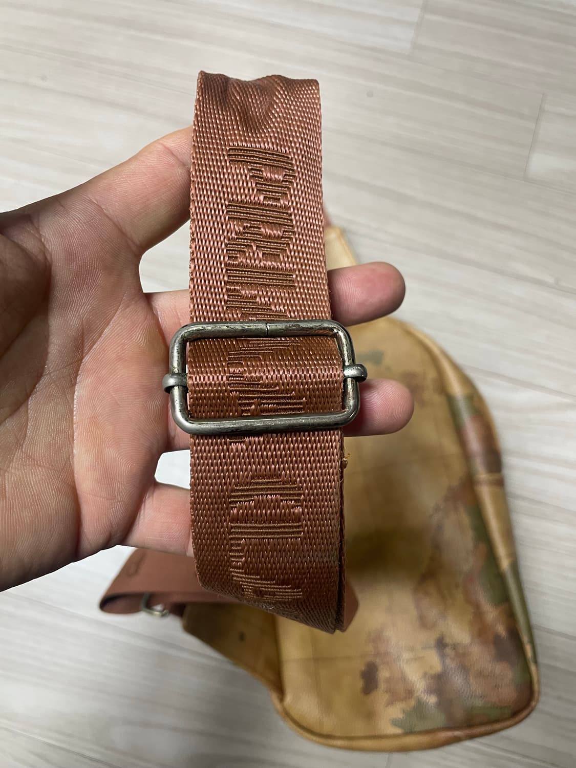 프리마 클라세 슬링백 상품이미지1