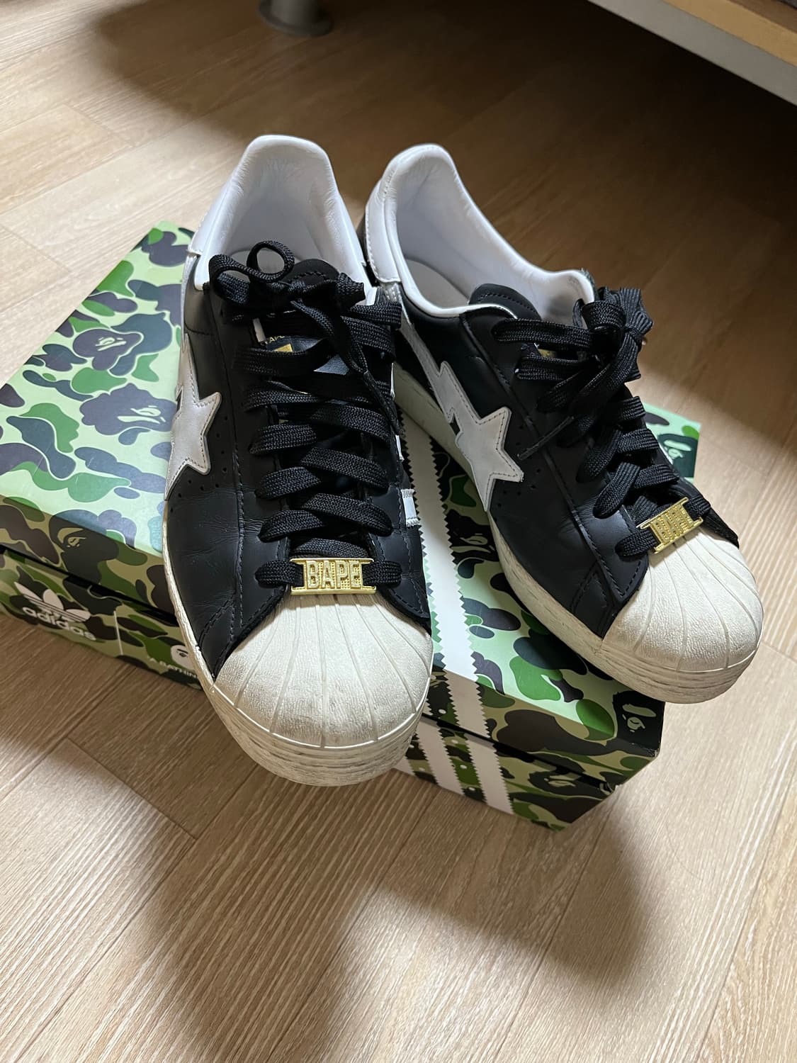 아디다스 x 베이프 슈퍼스타 250 상품이미지1