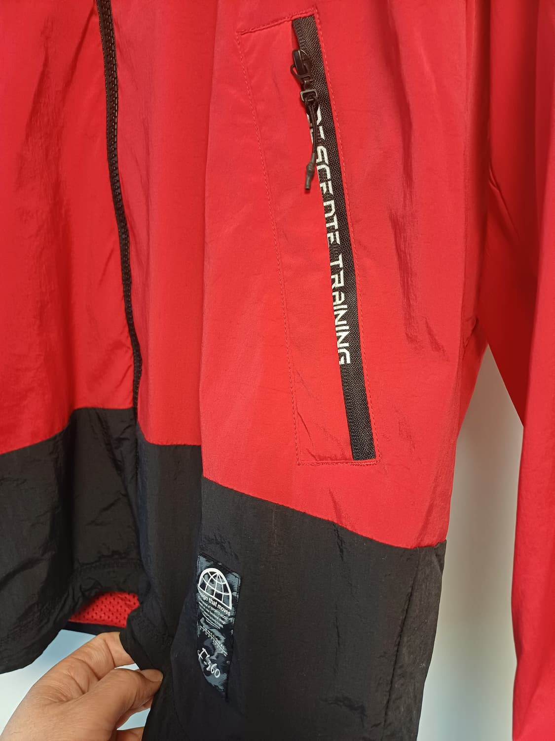 데상트 F-360 기능성 빅로고 바람막이 (정품/상태최상) 상품이미지5