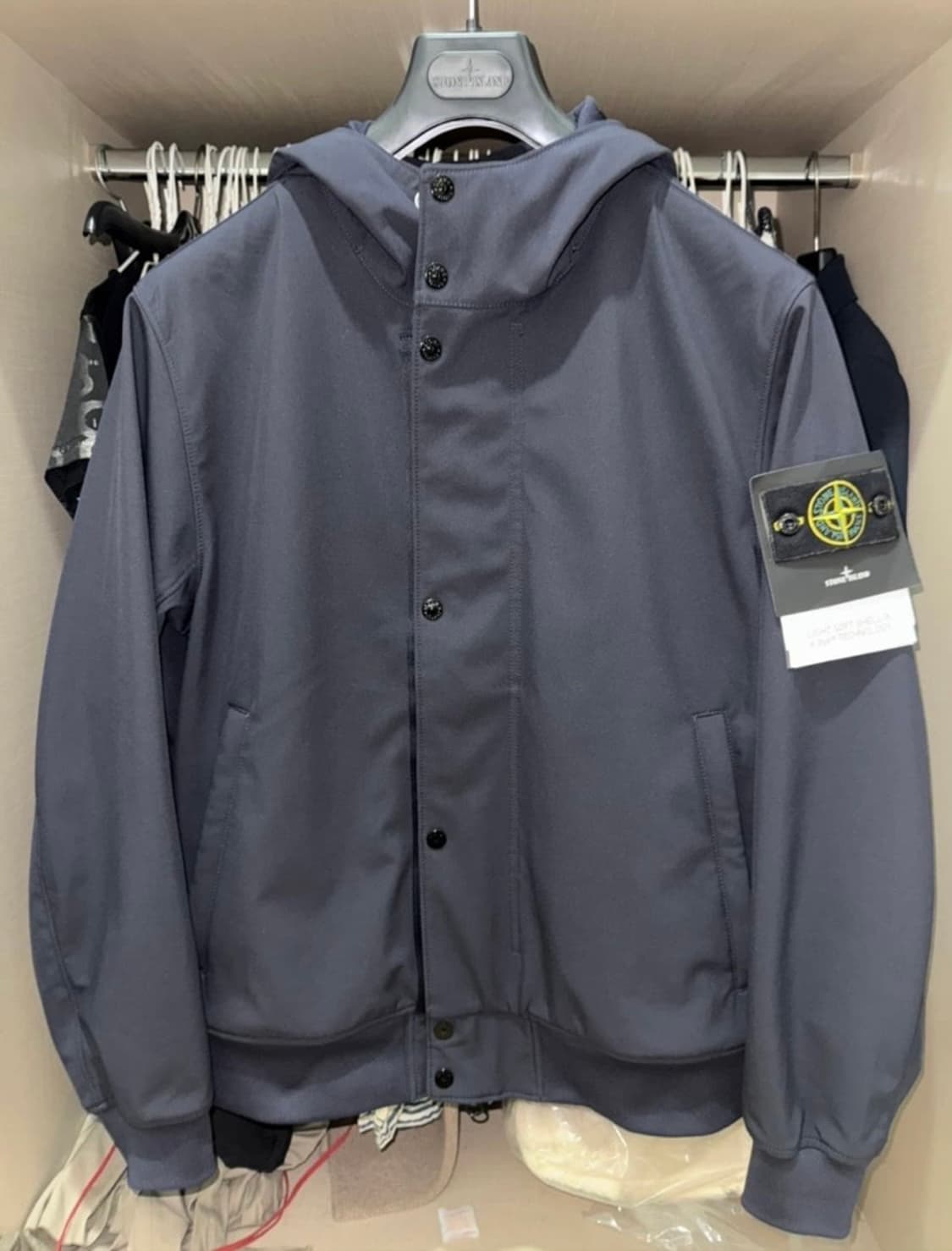 스톤아일랜드 소프트쉘 바람막이 자켓 상품이미지1