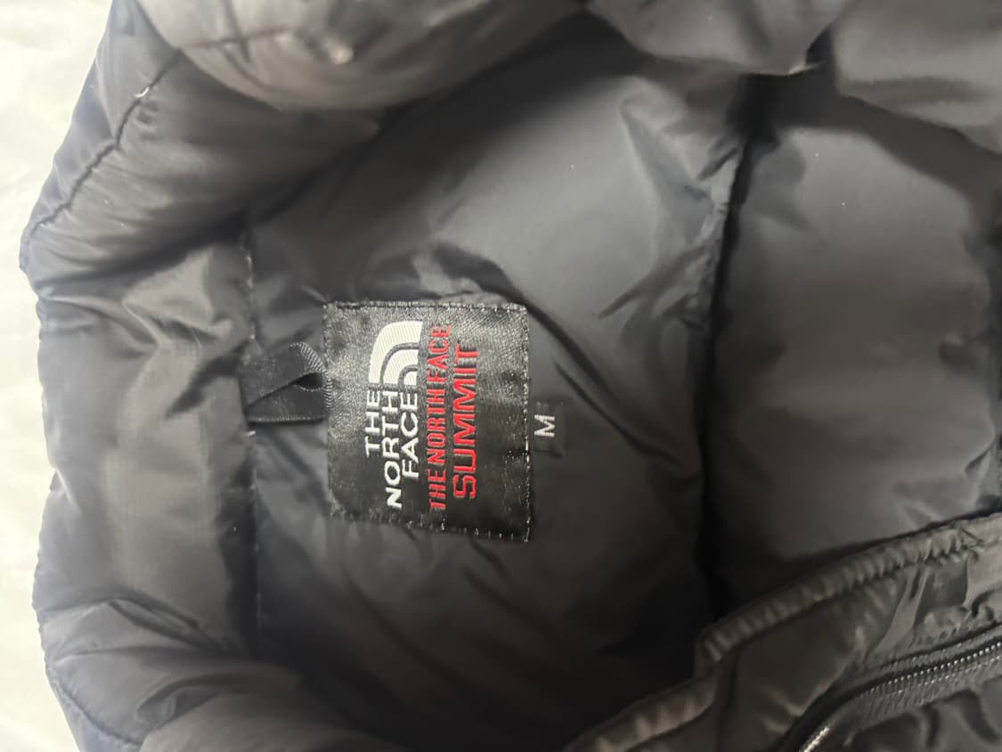 노스페이스 서밋 패딩 베스트 M / 올블랙 데일리 아우터 상품이미지3