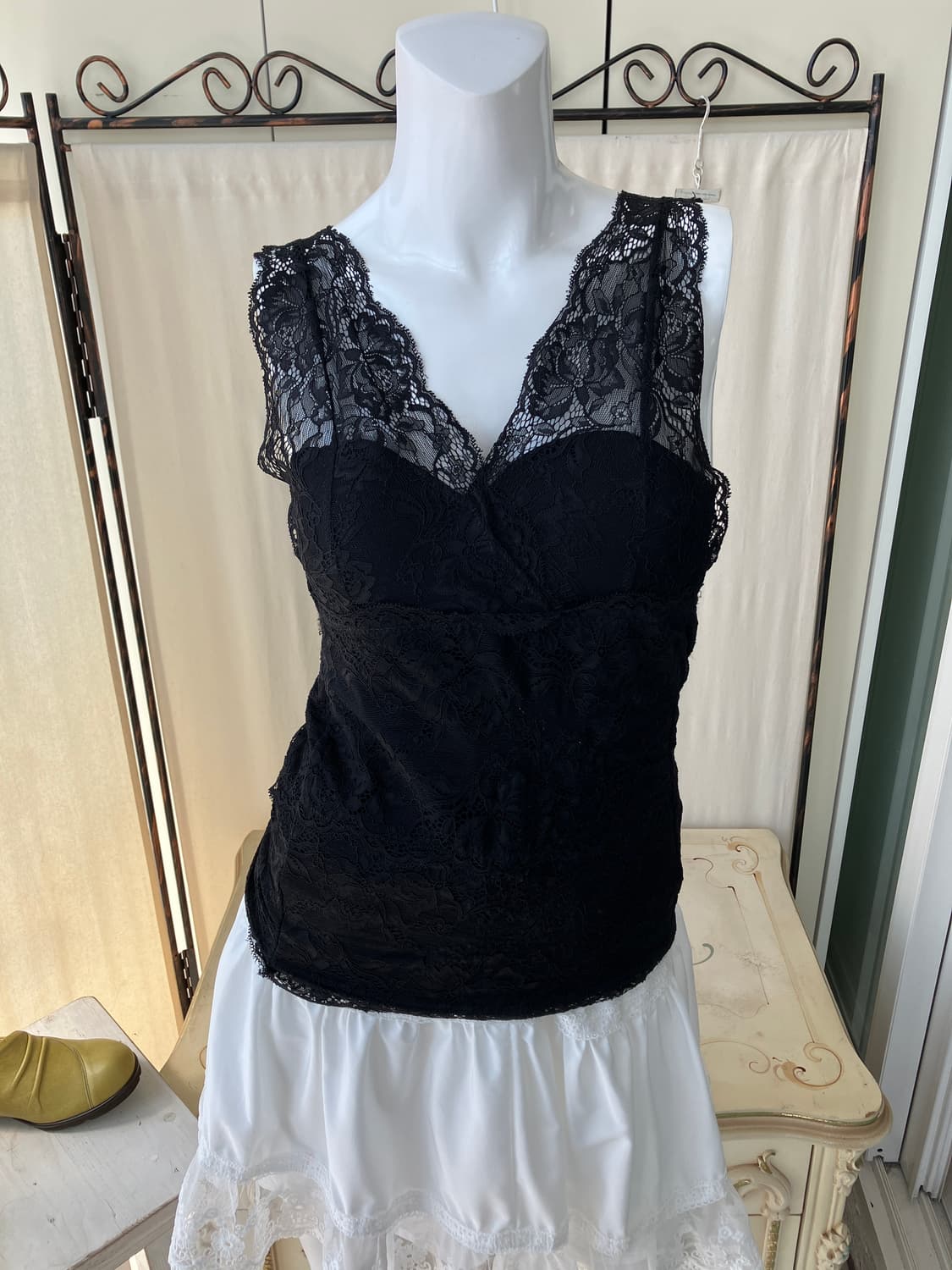 lace crochet padded sleeveless 상품이미지1