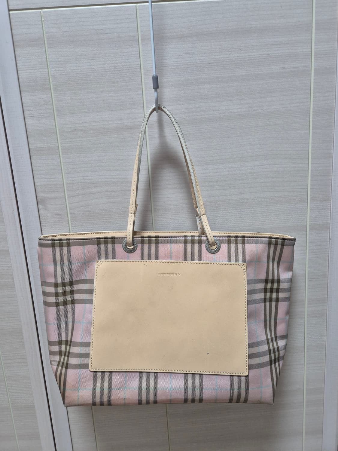 (정품) 버버리 (Burberry) 노바 체크 핑크 토트백 상품이미지1